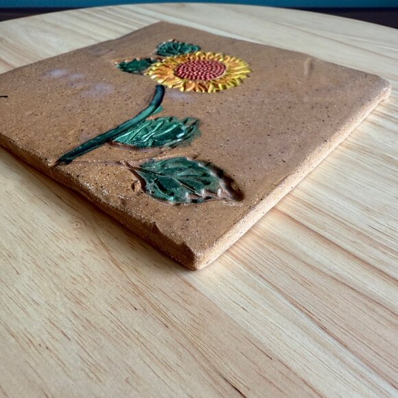 Vintage 70s Studio Pottery Sunflower Tile Handcrafted Square Clay Art Decor Wall - Picture 2 of 9